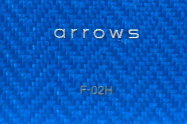 �@�ۂ̂悤�ȃp�^�[���������̕\�ʃe�N�X�`���[�B���S�f�U�C������V����Ă���