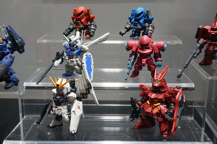 uFW GUNDAM CONVERGE #1v́A12̔\Bi͂ꂼ500~iŔj