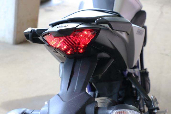 ���A�J�E���܂��́A�R���p�N�g�ɂ܂Ƃ߂邱�ƂŌy���������o