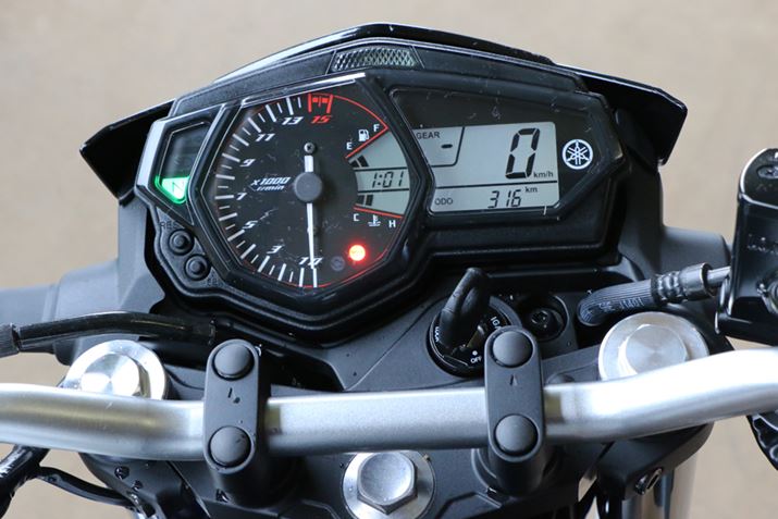 ���[�^�[�̃f�U�C�����A�uMT�V���[�Y�v�̃C���[�W�ɉ��������̂ɂȂ��Ă���