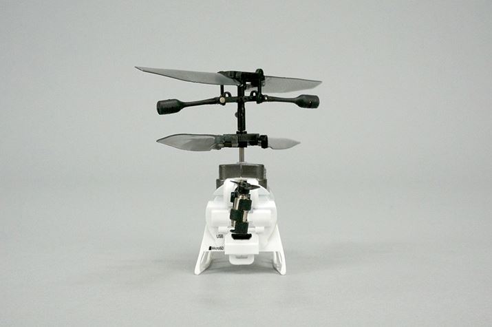 둤B̂قUSB̍ƁAMicroSDJ[h̍ÃJo[܂