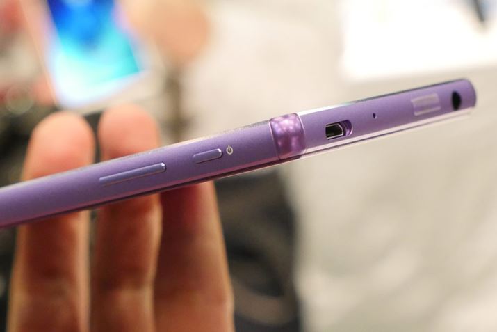 �L���b�v���XUSB�|�[�g�Ȃǂ������B�������h���Ή�