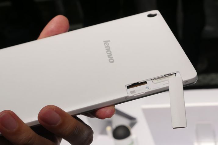 FDD-LTE�AAXGP�A3G�̊e���o�C���l�b�g���[�N�ɑΉ�����