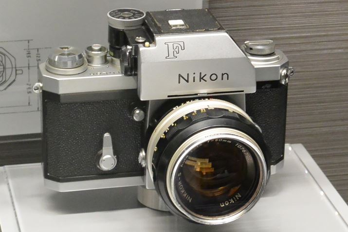 jRŏ߂TTLd_̗puNikon F Photomic TNvB1967N