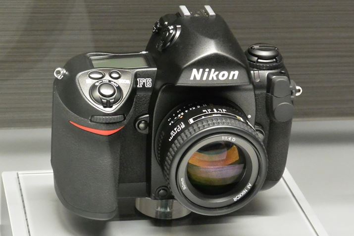 tB჌t̍Ō̃tbOVbvuNikon F6vB2004N
