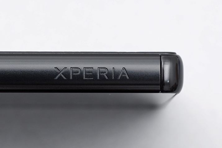 t[ɍ󂳂ꂽXperiãSBt[͋xłȂA̍ɂ傫vĂ