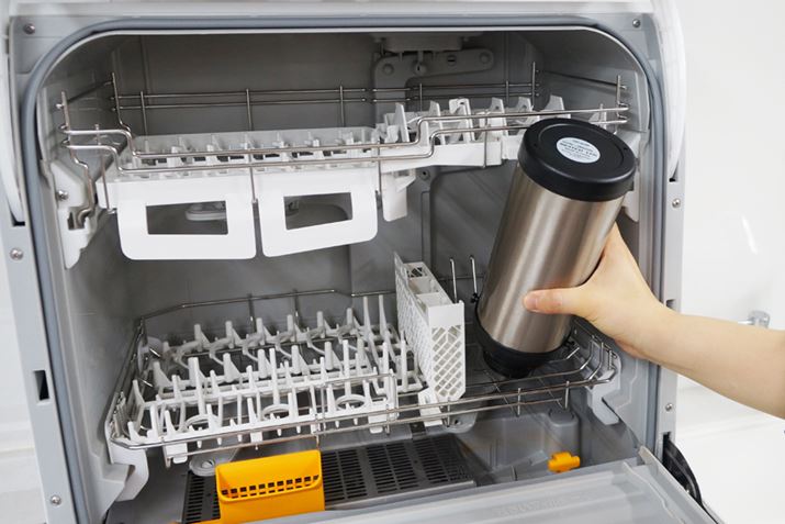 ̂鐅́Aʏ̌`ł͔[܂Ȃcc