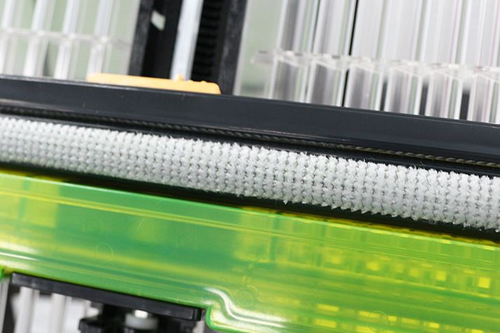 ujbgṽuVB@ۂtB^[̖Ԗڂɓ荞ŃzR𗍂ߎ