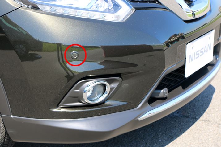 �ԑ̑O���ɓ��ڂ��ꂽ�����g�\�i�[�i�Ԃ��͂ݕ����j