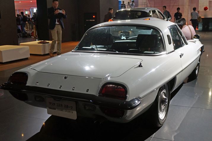 ͈ႤA[^[̗_v|[VMazda RX-VISIONɂȂ郋[c