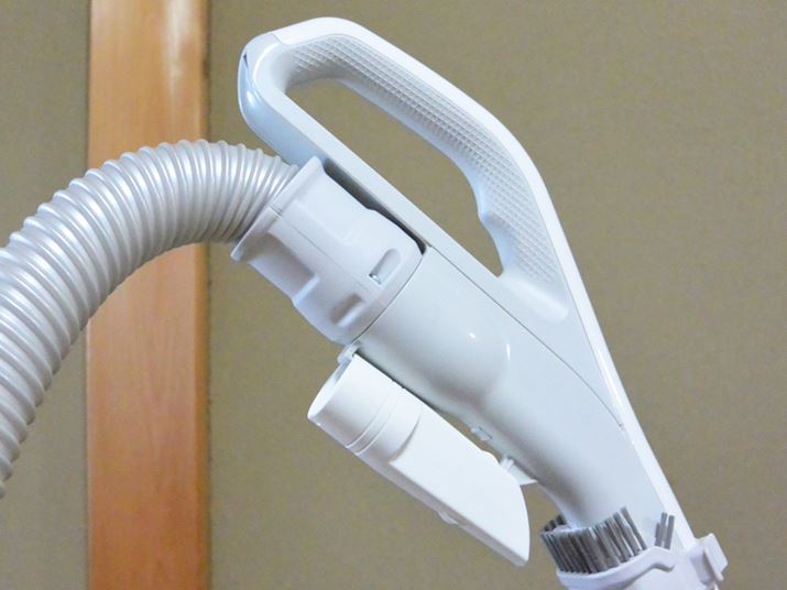 ��������Ă���B��̃A�^�b�`�����g���A�ׂ��ꏊ�ɑΉ�����u�����ԗp�m�Y���v