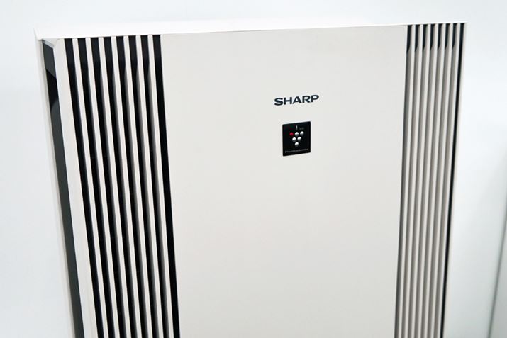 �򉻂��ꂽ��C�ƃv���Y�}�N���X�^�[�C�I���́A�O�ʗ��T�C�h�ݒu���ꂽ�����o����������o