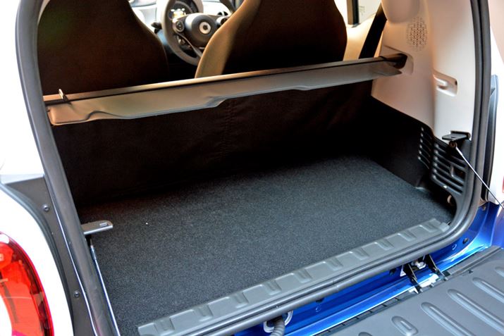 ���Q�b�W�͗e��260l���m�ہB�e�[���Q�[�g�͏㉺��2����