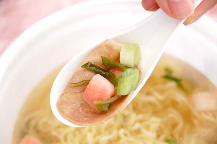 ނ́AJjJ}ƍzA߂Ԃڂ܂B傫߂̃`[V[Ȃ̖x