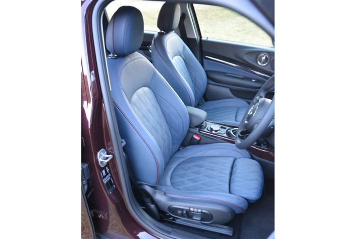 ㉺Ƀ^CgōE͍L͋̕C͓ƓB̒߂́A`OĂ銴