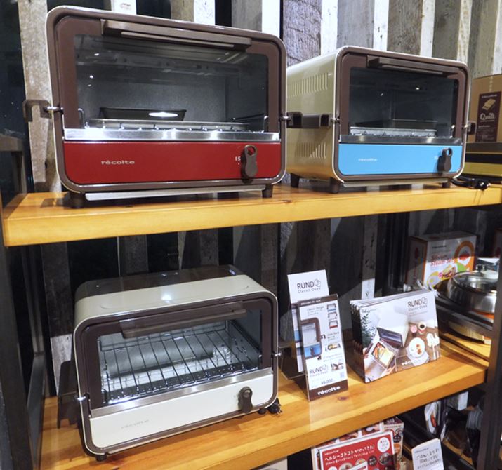 �u�N���V�b�N�P�g�����[�u���v�Ɠ��F�W�J�B�R�[�f�B�l�[�g���Ďg���΂��f�G�ł���