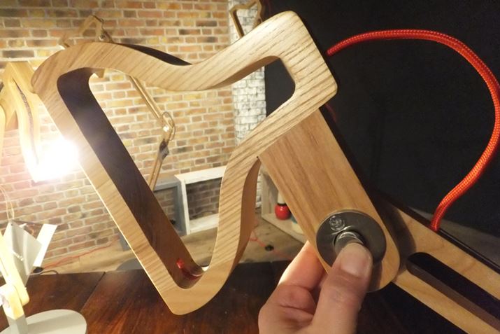 �ԐF�̃R�[�h���A�N�Z���g�ɂȂ��Ă��ĂƂ��Ă��������� ���F�R�[�h�o�[�W����������܂�