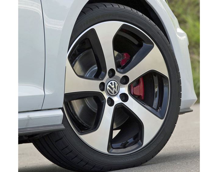 StGTĨzC[17C`A^C225^45R17ƁAЂƉ菬