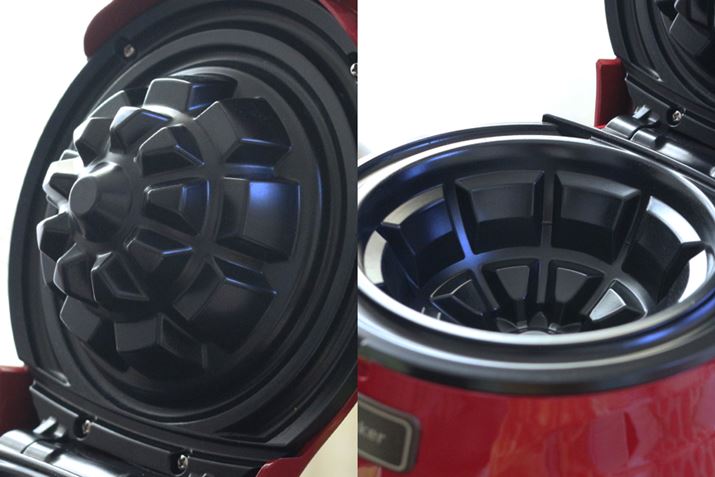 �J�o�[���̏�v���[�g�͓ʌ^�i���j�A�{�̑��̉��v���[�g�͉��^�i�E�j