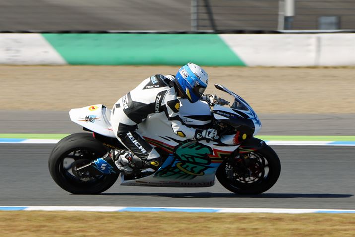 ʏ̃GWoCNƔׂĂaȂCfBOłƁA悵vC_[]