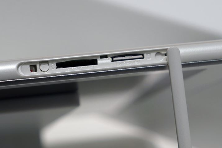 ő128GB܂őΉmicroSDXC[J[hXbg