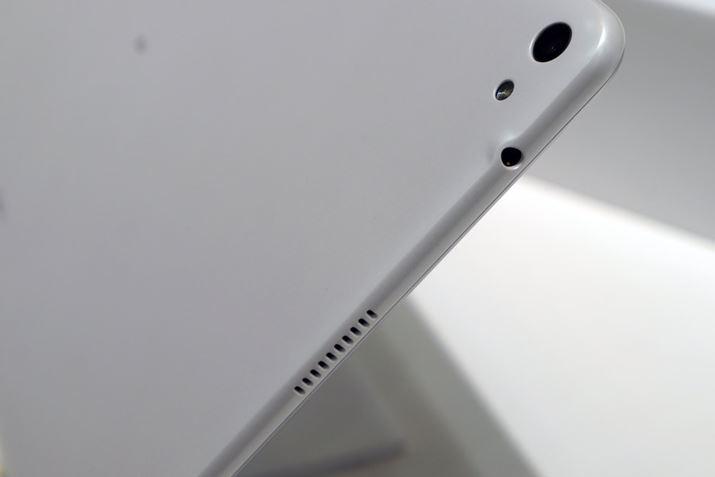 [TEh@\ĂA{fB2ɔXeIXs[J[gĔ͂鉹Đł