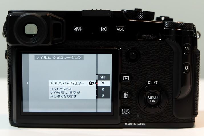 ACROS̓J[tB^[gݍ킹邱Ƃ\