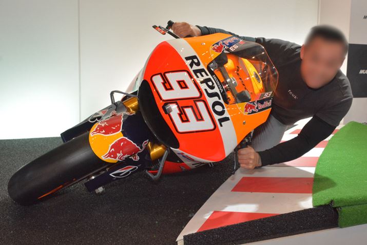 z_MotoGP̌R[i[yފOlόqBI[XgA삯Ƃ