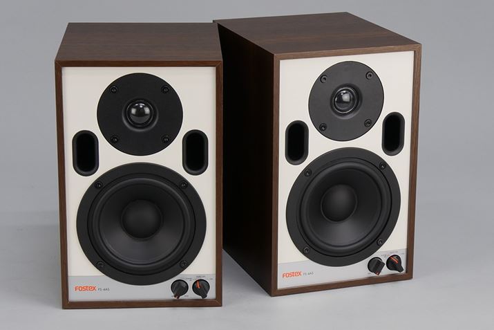 Xs[J[̃J[́AubN̂قɃzCg