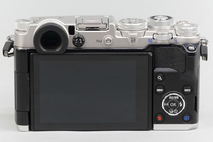 wʁB]ȏɃ{^̉₷ɂĐ݌vƂ̂