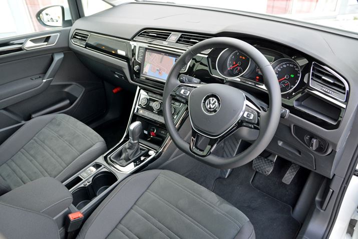 ؔł͂ȂAi̍CeAB߂̃tHNX[QɋʂD܂