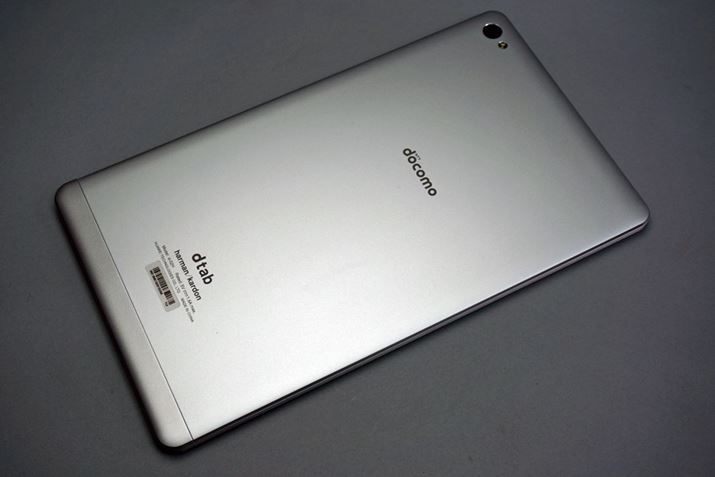 ����iPad�̂悤�ȃA���~���̔w�ʁB�����͐\�����Ȃ�