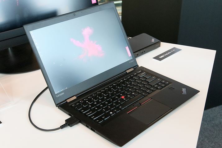 14�^�̑��ʃr�W�l�X�m�[�g�Ƃ��Đl�C��ThinkPad X1 Carbon�B�O������10%�y���Ȃ���