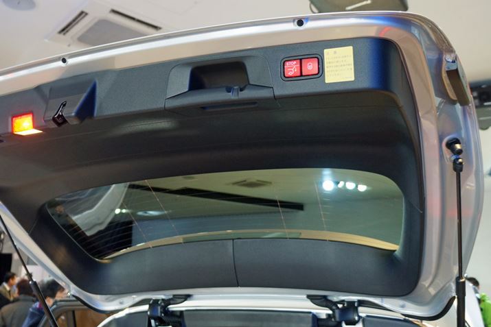 dnb`Q[ǵAJpx𒲐łuEASY-PACKJe[Q[gv𑕔