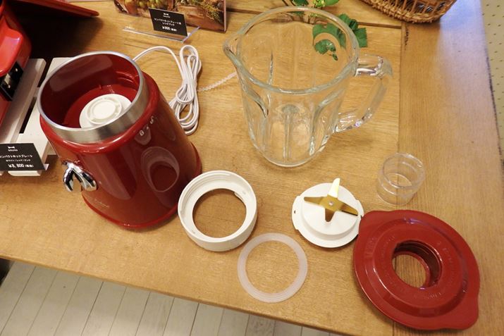 �K���X�W���[�����łȂ��A�n��p�b�L�����������Đ��ł���