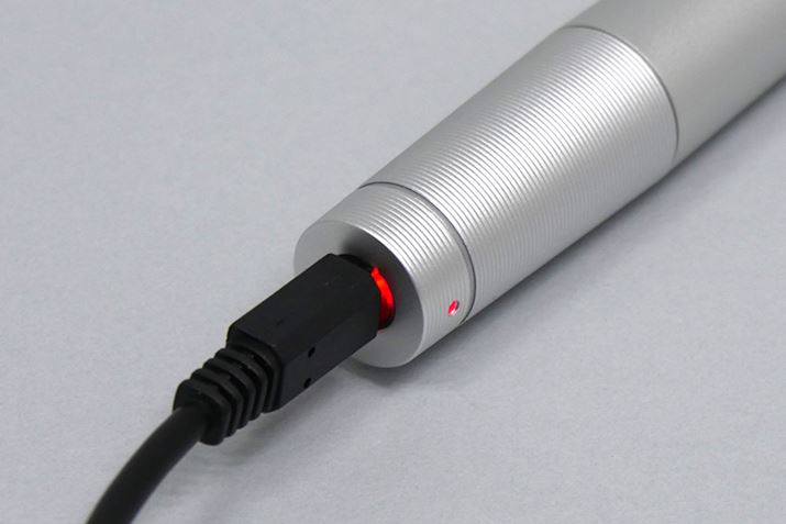 RlN^[LED͏[d푤̓obe[̃CWP[^[ŁA[d͗ΐFœ_