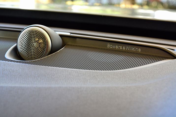 IvVŃoEA[XECLX19Xs[J[1400Wpӂ