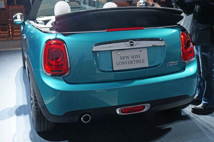 ���A�̃f�U�C����MINI�炵�����c���Ă���