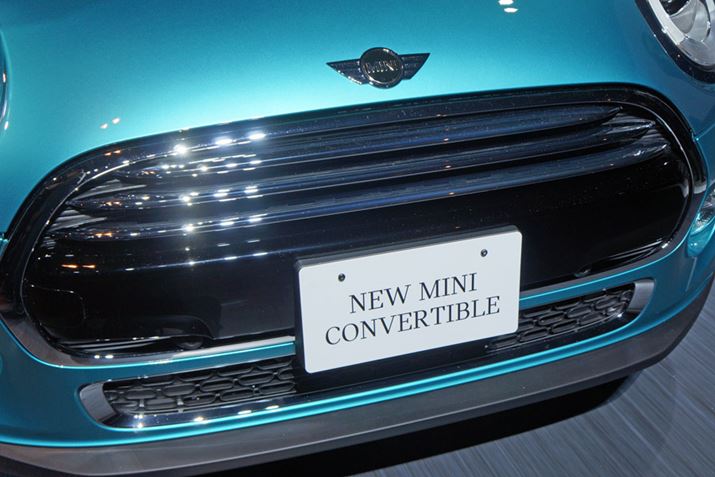 �Z�p�`�����`�[�t�ɂ����t�����g�O�����͌p���ڂ̂Ȃ���̌^�B���������ו��ɐV����̃f�U�C����������