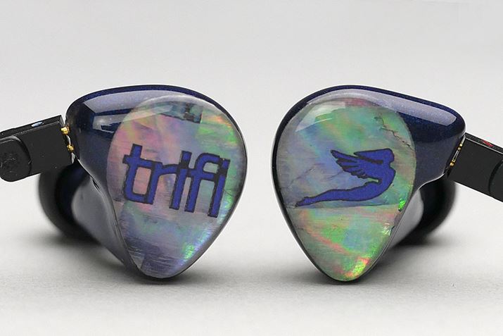 JH AudiõJi^CzTriFi