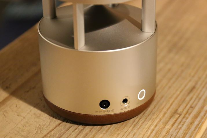 wʂACA_v^[ڑ[qAI[fBI͒[qAd/LED{^zu