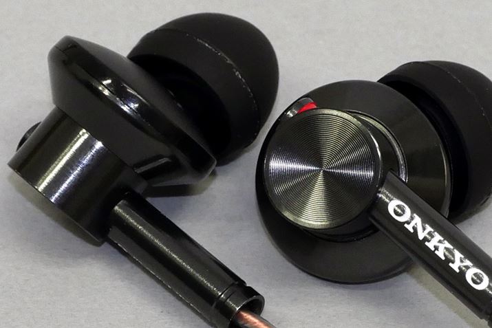 ⟑ׂ̂͂ăA~fނƂȂĂ