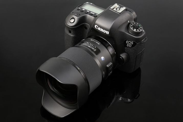 VO}̍LpYA20mm F1.4 DG HSMBEOS 6DgĎBe