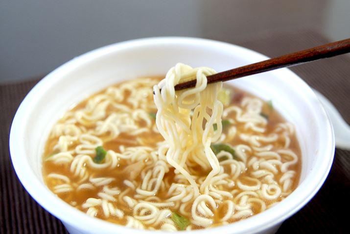 ˂ȂE}I X[v͂傤䖡ŁAǂ炩Ƃƃ_VĂ銴ł