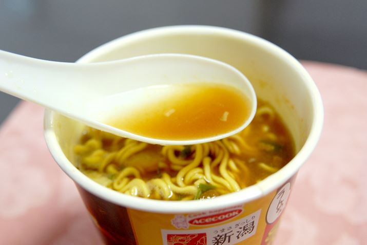 X[v́AuJbvk[hṽJ[菭Ȉۂł