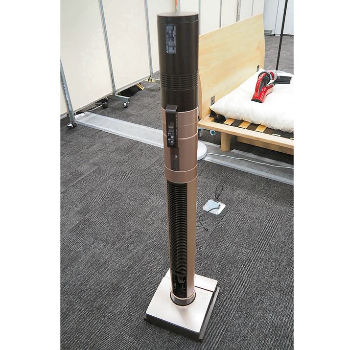 iNSTICK̓|[^̃fUCŁAɂĂĂu|@v炵ȂȂ̂