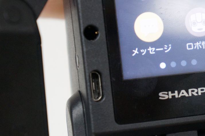 fBXvC̘eɂ̓wbhz[qƁAmicroUSB|[gzu