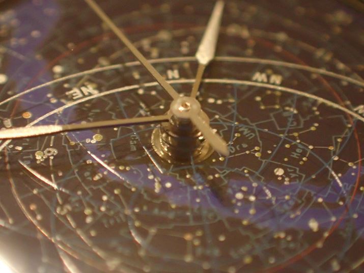 tbVȂƂȊB][i35mmŊZ100mmjA1/10bAF4.9AISO1600