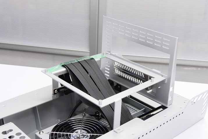 }U[{[hx[X͑D̂ɃlW~߂ĂB̃lWÔɂ̓hCo[Kv