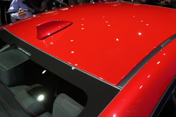 �V��̃��C���́A���킳��\����������Ԃ̂��܂����ɂȂ�Ȃ��悤�Ƀf�U�C������Ă���